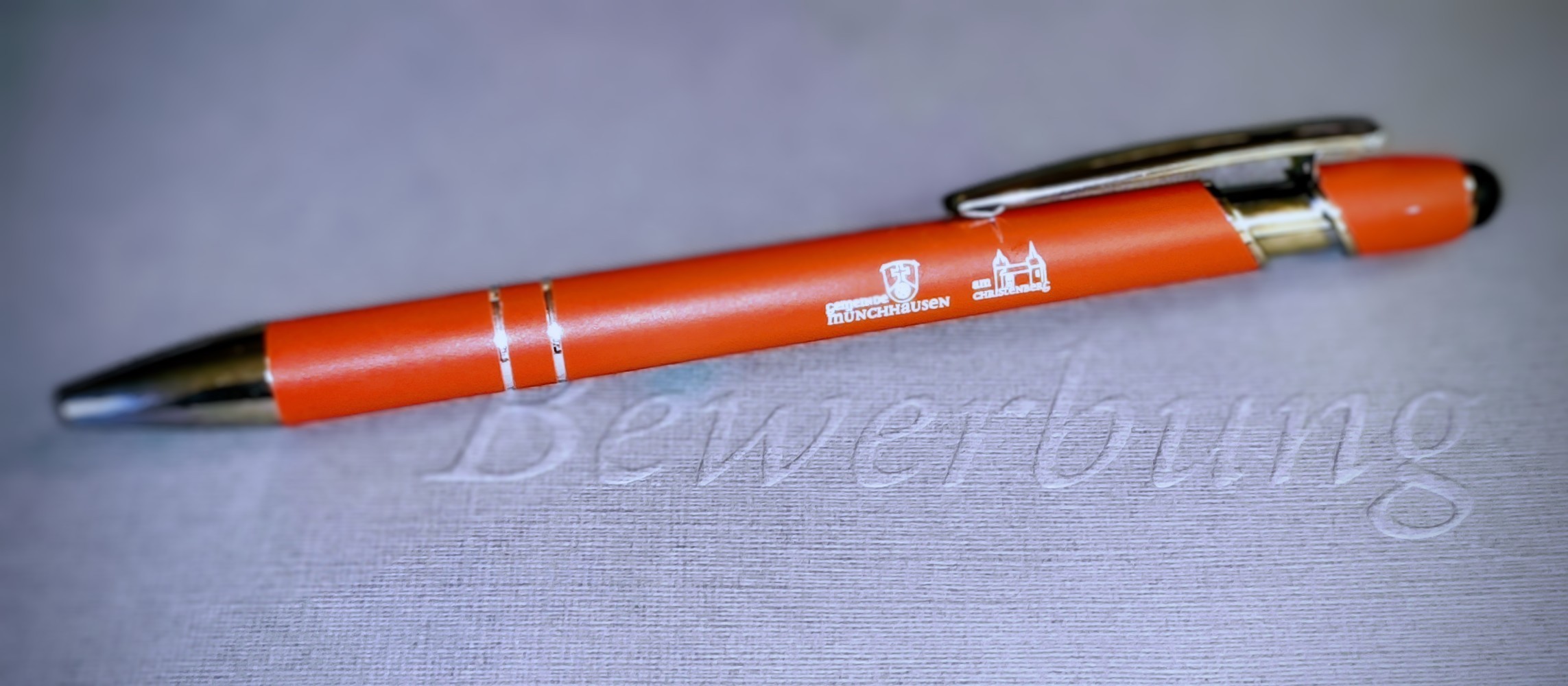 Bild Stift auf Bewerbung