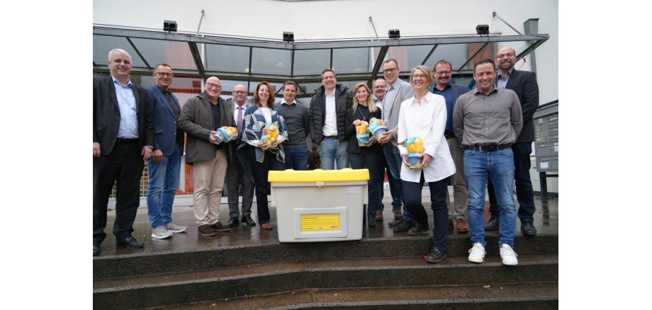 Blick auf das winterliche Rathaus von Münchhausen