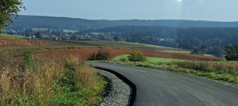 Feldweg Richtung Ernsthausen