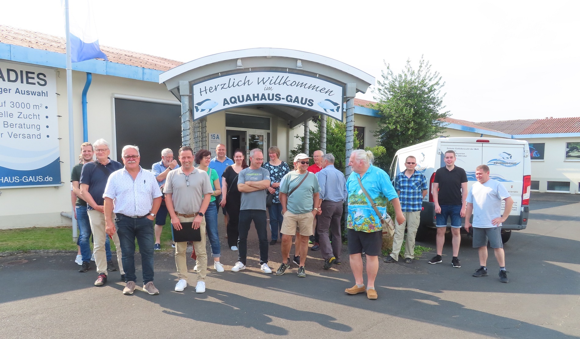 Gruppenfoto der Teilnehmerinnen und Teilnehmer