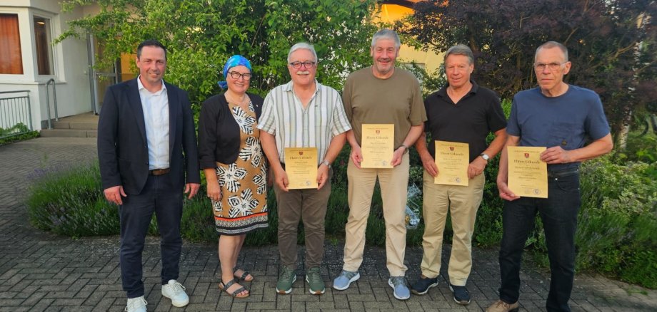 Gruppenbild zur Einweihung Radstation